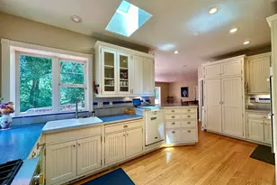 3026 NW Glenridge Dr, Corvallis, OR 97330 - Photo 2