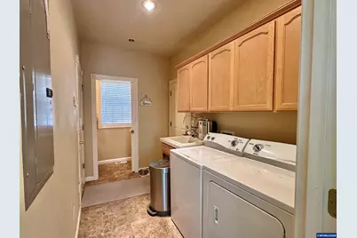 3026 NW Glenridge Dr, Corvallis, OR 97330 - Photo 34