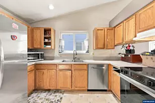 1317 Northgate Rd, Independence, OR 97351 - Photo 14