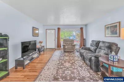 1104 Stanfield Rd, Woodburn, OR 97071 - Photo 2