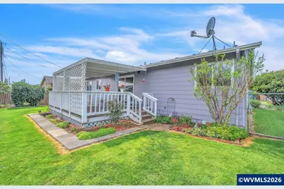 1104 Stanfield Rd, Woodburn, OR 97071 - Photo 14