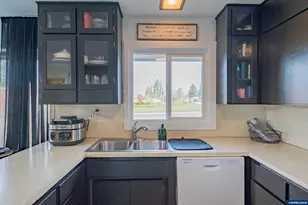 160 Tangent St, Lebanon, OR 97355 - Photo 8