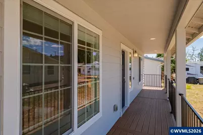 337 N 18th St, Philomath, OR 97370 - Photo 4