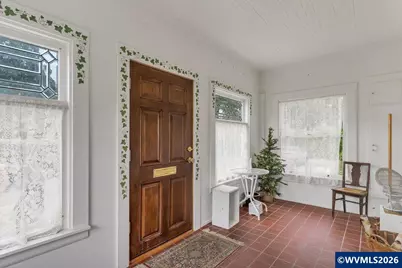 931 S Water St, Silverton, OR 97381 - Photo 16