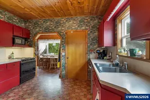 931 S Water St, Silverton, OR 97381 - Photo 26