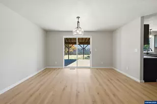 965 SW Sequoia Ln, Dallas, OR 97338 - Photo 10