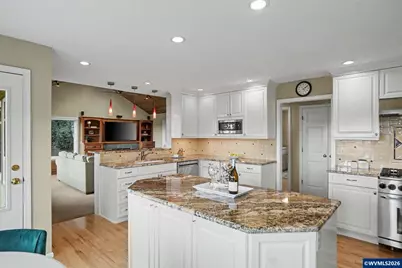 3940 SW Brooklane Dr, Corvallis, OR 97333 - Photo 8