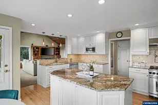 3940 SW Brooklane Dr, Corvallis, OR 97333 - Photo 8