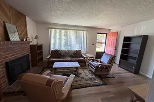 20143 NE San Rafael St, Fairview, OR 97024 - Photo 2