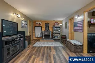 10256 Ridgeview Ter, Birkenfield, OR 97016 - Photo 14