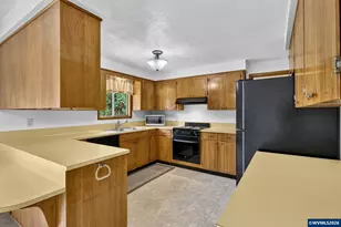 3624 Hermosa Ct NE, Salem, OR 97305 - Photo 18