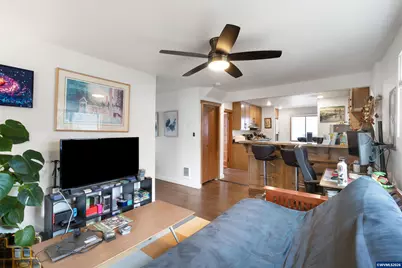 719 SW 4th St, Corvallis, OR 97333 - Photo 6