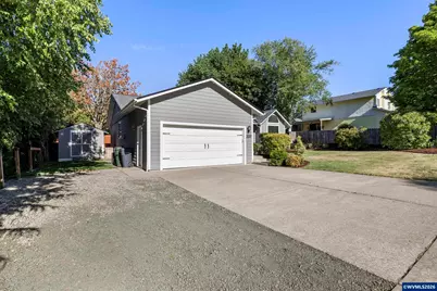 2057 Linwood St NW, Salem, OR 97304 - Photo 4