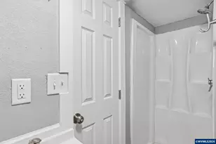 590 15th St NE, Salem, OR 97301 - Photo 28