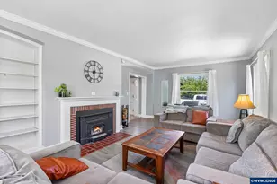 590 15th St NE, Salem, OR 97301 - Photo 6