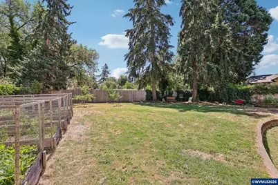 590 15th St NE, Salem, OR 97301 - Photo 36
