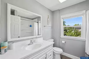 590 15th St NE, Salem, OR 97301 - Photo 18