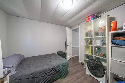 3237 Elm St, Hubbard, OR 97032 - Photo 8
