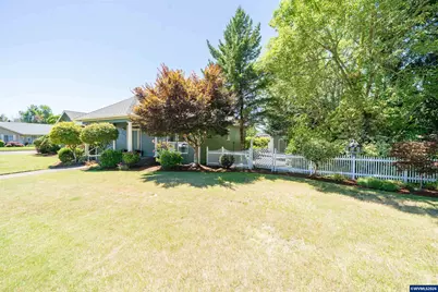 785 N 15th Av, Stayton, OR 97383 - Photo 4