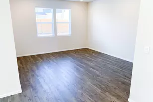 4883 Navigation Ave NE, Salem, OR 97305 - Photo 18