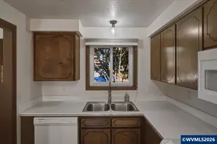 3146 SE Hathaway Dr, Corvallis, OR 97333 - Photo 10