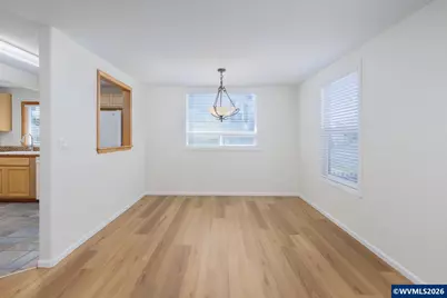 561 W Olive St, Newport, OR 97365 - Photo 8