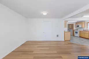 561 W Olive St, Newport, OR 97365 - Photo 6
