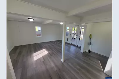 945 18th St, Salem, OR 97301 - Photo 24