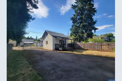 945 18th St, Salem, OR 97301 - Photo 26