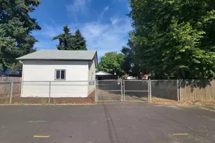 945 18th St, Salem, OR 97301 - Photo 30