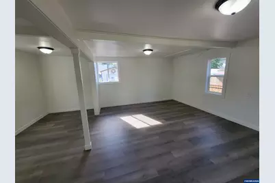 945 18th St, Salem, OR 97301 - Photo 22