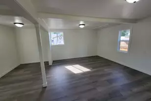945 18th St, Salem, OR 97301 - Photo 22