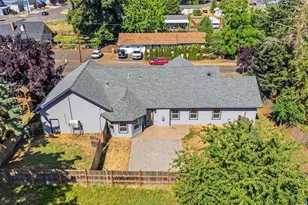 808 Oak St, Brownsville, OR 97327 - Photo 6