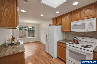 2695 NW Roosevelt Dr, Corvallis, OR 97330 - Photo 18