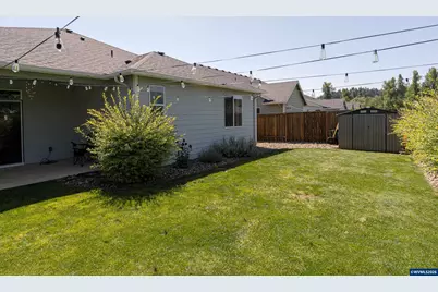 301 SW Applegate Trail Dr, Dallas, OR 97338 - Photo 28
