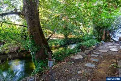 525 Mill Stream Woods Rd, Stayton, OR 97383 - Photo 10
