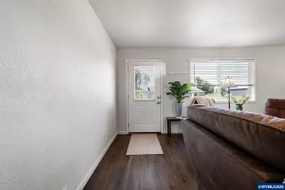 112 E 2nd St, Halsey, OR 97348 - Photo 6