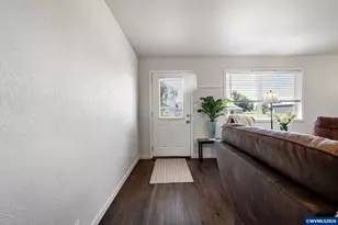 112 E 2nd St, Halsey, OR 97348 - Photo 6