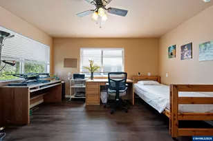 112 E 2nd St, Halsey, OR 97348 - Photo 24