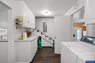 112 E 2nd St, Halsey, OR 97348 - Photo 34