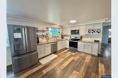 1335 Wildfang Dr, Independence, OR 97351 - Photo 4