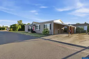 104 Essex Dr SE, Aumsville, OR 97325 - Photo 2