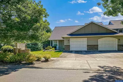 2698 Brooks Ave NE, Salem, OR 97301 - Photo 2