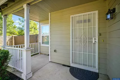 2698 Brooks Ave NE, Salem, OR 97301 - Photo 4
