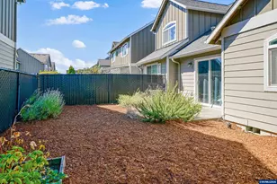2698 Brooks Ave NE, Salem, OR 97301 - Photo 20