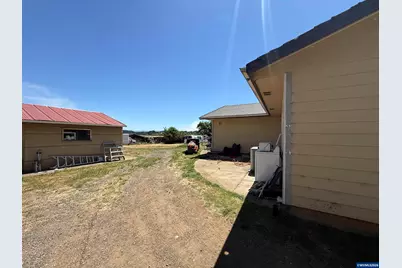 6772 Peter Rd SE, Aumsville, OR 97325 - Photo 8