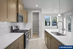 5776 Landon St SE, Salem, OR 97306 - Photo 2
