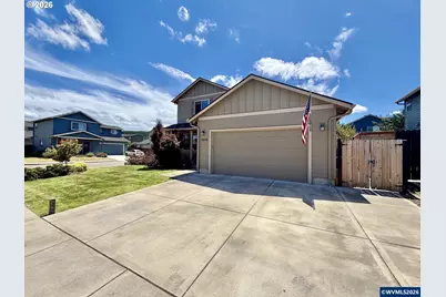 1202 Albatross Ct, Sweet Home, OR 97386 - Photo 2