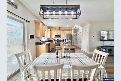 1202 Albatross Ct, Sweet Home, OR 97386 - Photo 12