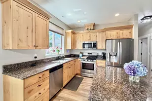 1202 Albatross Ct, Sweet Home, OR 97386 - Photo 14